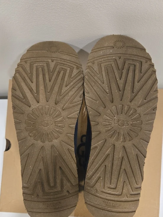 UGG Navy Short Suede Boots with Shearling Trim, 2x Bows On Each Boot - Picture 13 of 14